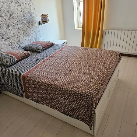Grand Moderne, Hypercentre, 3 Chambres, Parking